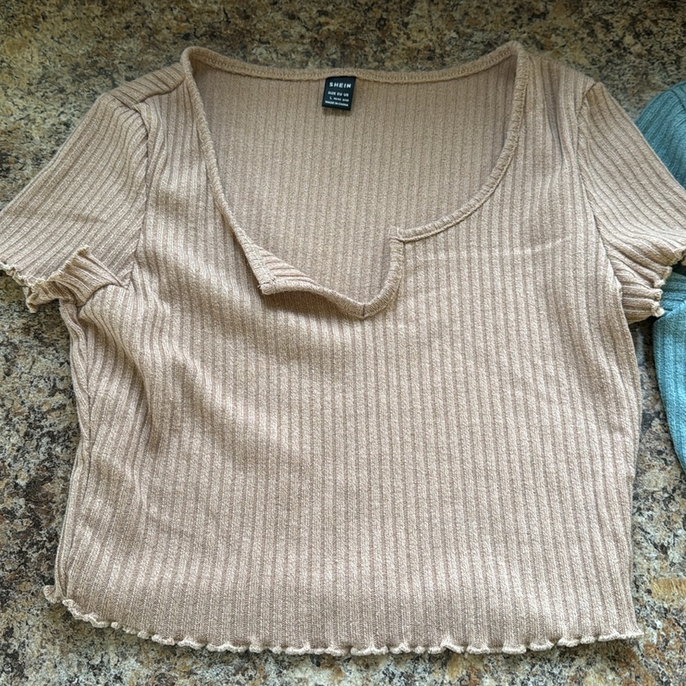 Shein Ribbed Cropped Top Bundle - Picture 2 of 6